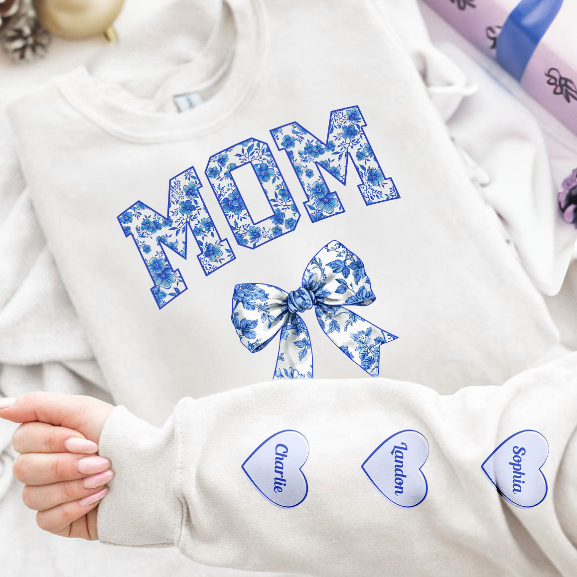 Chinoiserie Mom Mama Nana Mimi With Kid Names On Sleeve Ver 2 - Personalized Sweatshirt - Py Five Style